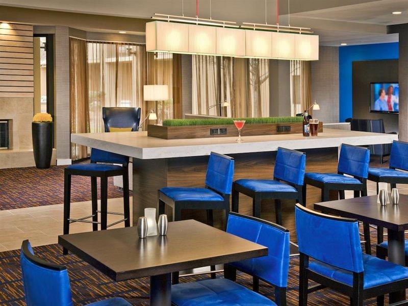 Courtyard Philadelphia Willow Grove Bagian luar foto