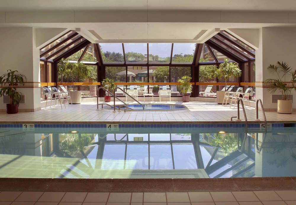 Courtyard Philadelphia Willow Grove Bagian luar foto