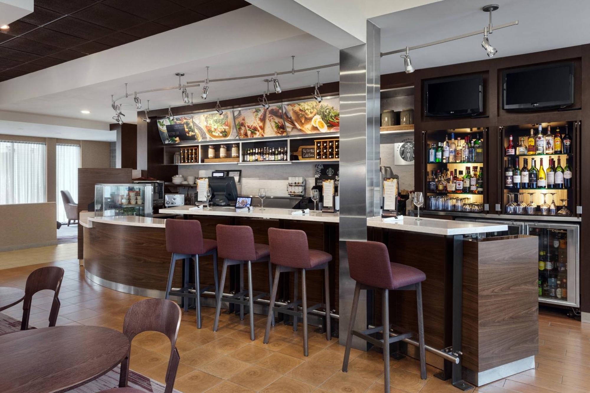 Courtyard Philadelphia Willow Grove Bagian luar foto